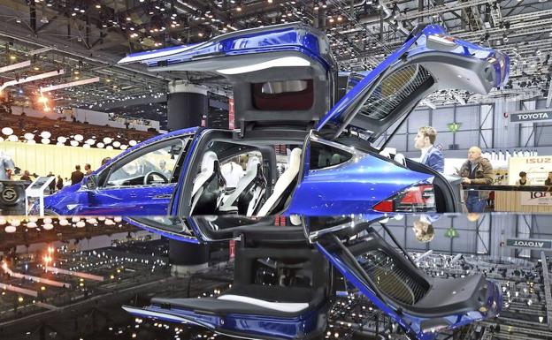 Tesla X en el Salón Internacional del Automóvil en 2016./EFE