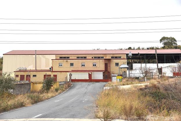 El matadero municipal lleva ya más de un año cerrado. :: david palma/