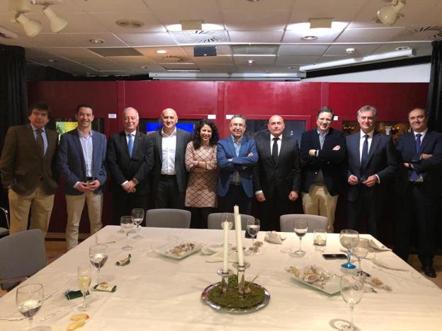 Asistentes a la celebración navideña en El Corte Inglés. :: hoy/