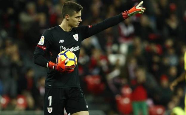 Kepa Arrizabalaga, durante un partido en San Mamés./EFE