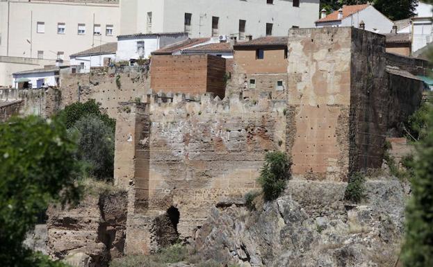 Tramo del Baluarte de los Pozos donde se va a intervenir./HOY