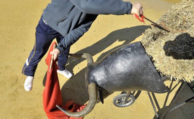 La Escuela Taurina de Badajoz inaugura el curso 2018 con 37 alumnos