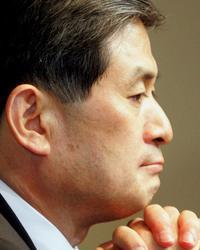 Hwang Woo-suk pide perdón por sus falsos estudios genéticos