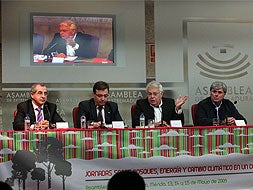 Un momento durante la clausura de las jornadas celebradas en la Asamblea./HOY/