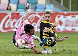 El Badajoz completa su plantilla con Diego Torres y Abdoulaye Fall