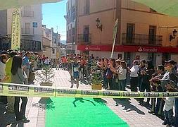 Pedro José Hernández pulveriza el crono en el V Maratón de los Artesanos