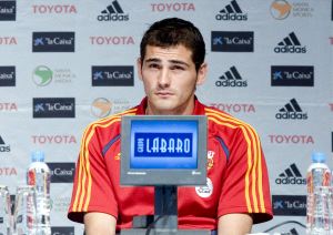 Iker Casillas durante la rueda de prensa. / EFE/