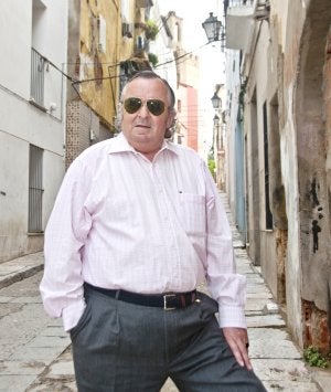 'El Madalena' en una calle del casco antiguo de Badajoz. ::
PAKOPÍ/