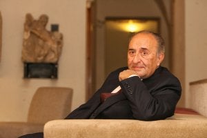 «Lo que hoy tenemos es una caricatura de enseñanza, un edificio en ruinas»