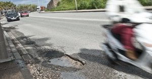 Circunvalación. A pocos metros de la rotonda de los poetas./