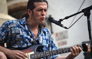 Sesión de blues en El Corral a cargo de Edu Manazas