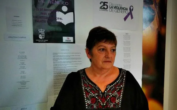 Carmen Gómez Castaño, ganadora del I Concurso de Poesía contra la violencia de género de Herrera del Duque