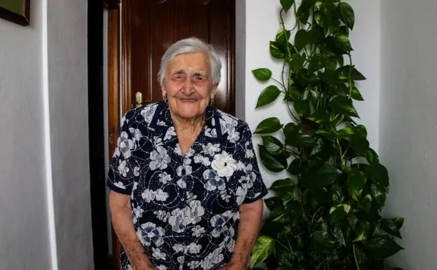 Carmen Díaz García celebra su 100 cumpleaños