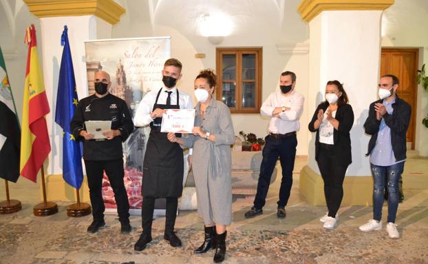 Daniel Acedo, ganador del Concurso nacional de cortadores del Salón del Jamón Ibérico y la Dehesa de Jerez de los Caballeros