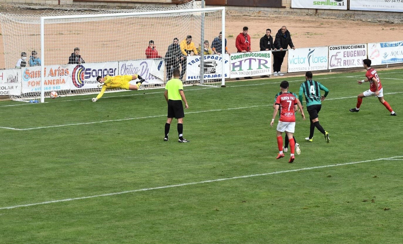 Penalti marcado por Jesús Búrdalo en el minuto 37 de partido 