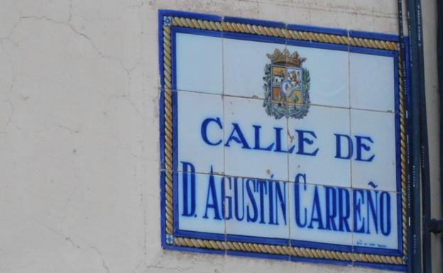 Placa con el nombre de Agustín Carreño /MAM