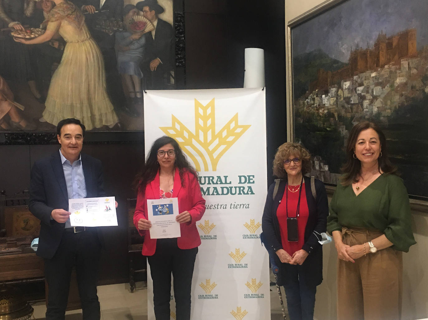 Acuerdo para la ejecución del proyecto de Caja Rural y Cocemfe Badajoz./ HOY