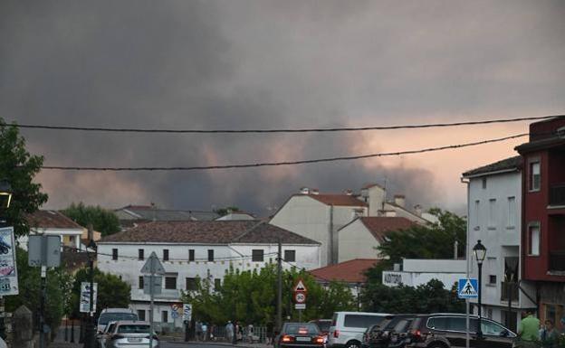 El incendio de La Vera queda estabilizado y se han quemado 250 hectáreas