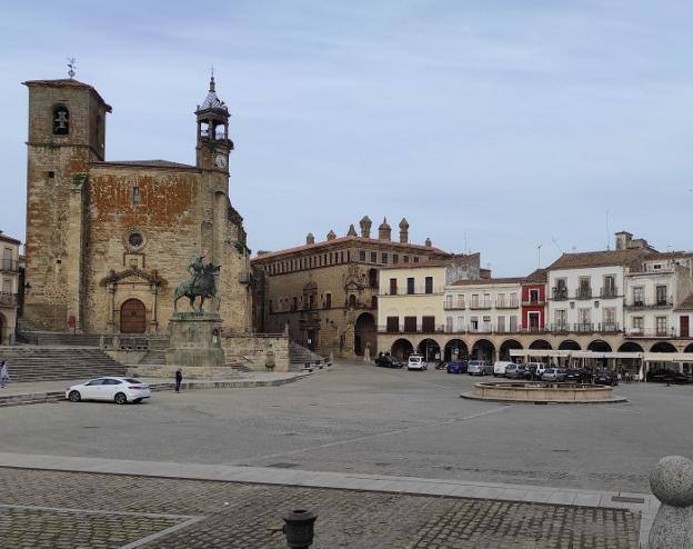 La plaza Mayor de la ciudad trujillana 
