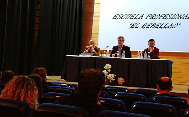 Acto de presentación de la Escuela Profesional 'El Rebellao'/Fernando Negrete