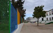 Puerta del patio de Educación Infantil./A.P