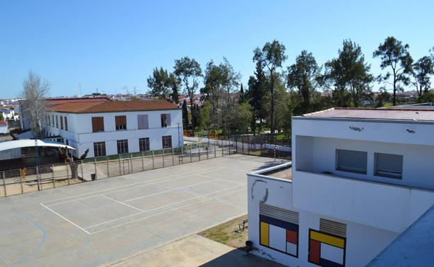 Centros Educativos de Villanueva del Fresno./A.P