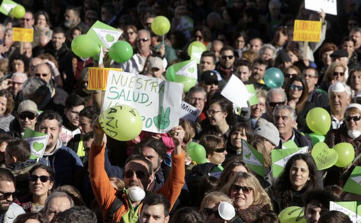 4 de febrero. Más de 1.500 personas se manifiestan contra la mina de litio. :: 