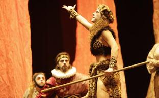 Representación en el Festival de Teatro Clásico de Cáceres. :: HOY/