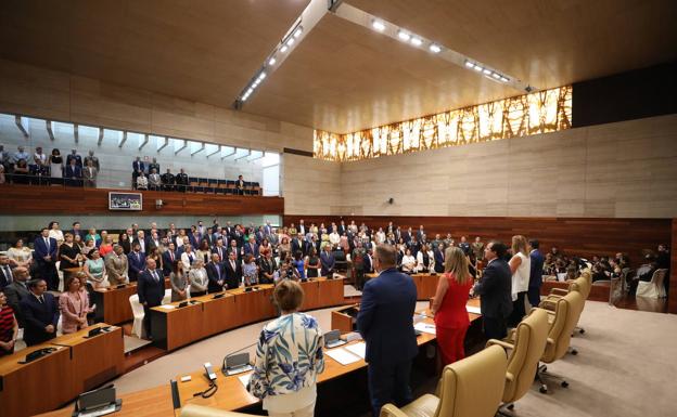 El acto institucional en la Asamblea y la entrega de las Medallas centran este sábado el Día de Extremadura