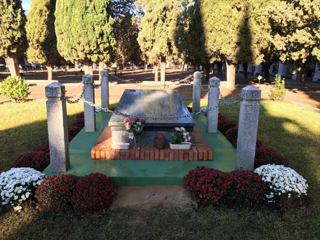 Luz Verde Al Memorial A Los Republicanos En El Cementerio De
