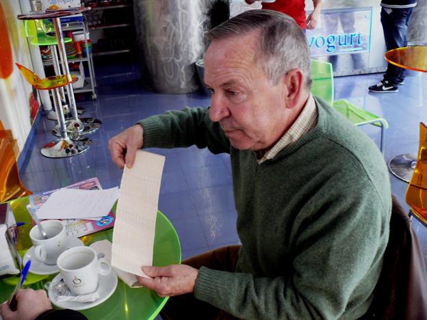 Domingo Quijada siempre dispuesto a atender a los medios locales. / MAM