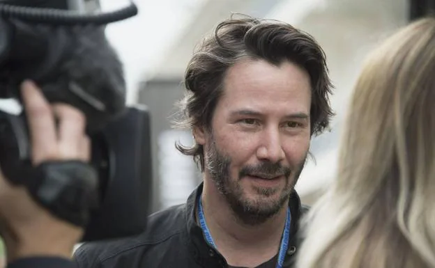 Keanu Reeves celebra una fiesta junto a 300 personas | Hoy