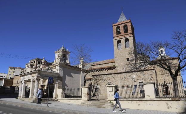 Hornito y Basílica en honor de Santa Eulalia a la que llegan los devotos a la Mártir/J.M. ROMERO