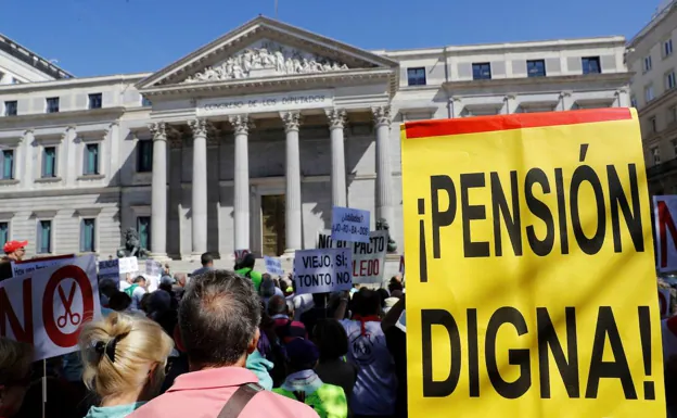 Concentración en Madrid en defensa de las pensiones. /Hoy