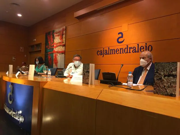 Fernández-Daza, Ramírez y Zarandieta en la presentación. / G. C.