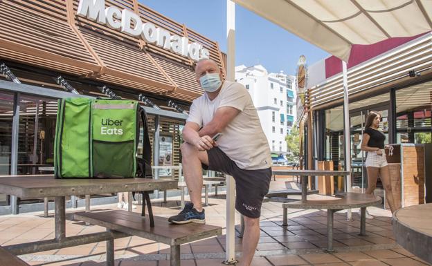 Un contrato de 1.200 euros al mes y 38 horas semanales