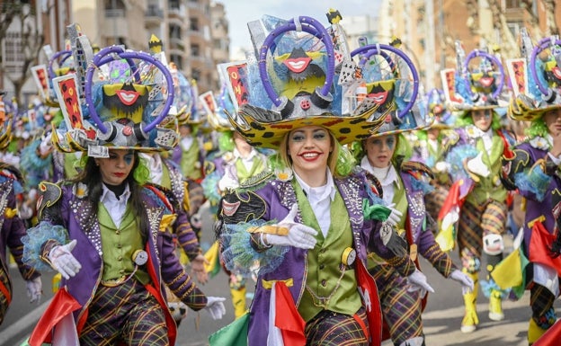 La Consejería de Turismo decidirá antes de Navidad si el Carnaval de Badajoz es de Interés Internacional 