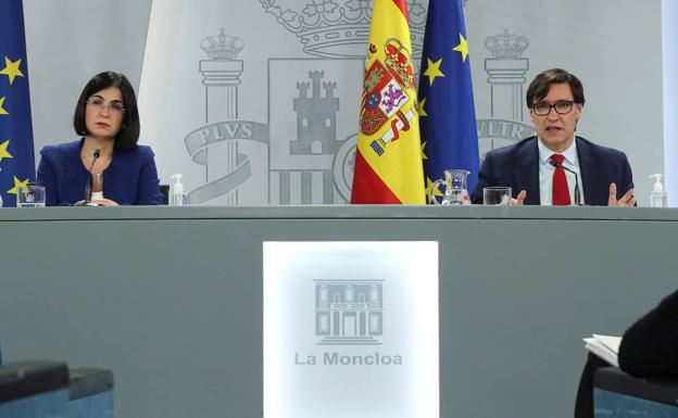 Carolina Darias y Salvador Illa, tras un Consejo Interterritorial en diciembre del año pasado./EFE