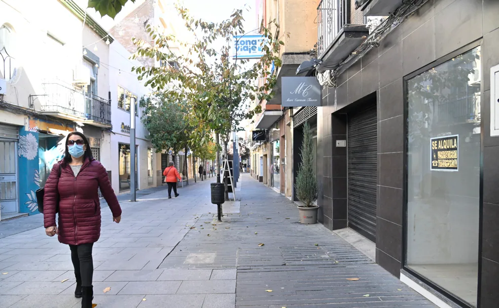 Este es el aspecto actual que presenta la calle Menacho. /José Vicente Arnelas