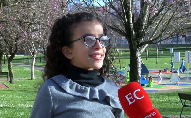 Marina, una niña de 11 años que sufre el síndrome de Noonan, una enfermedad rara. /R. C.