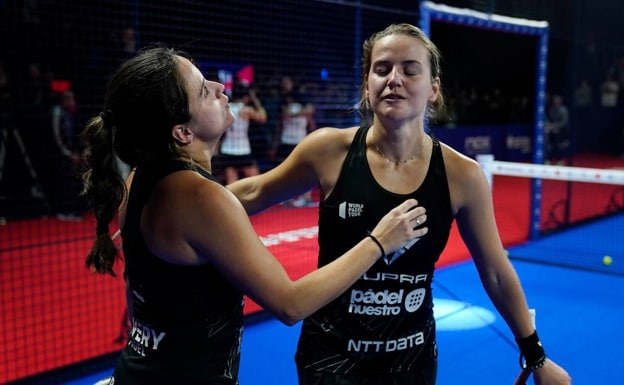 Paula Josemaría y Ariana Sánchez tras el duelo de semifinales en Barcelona. /WPT