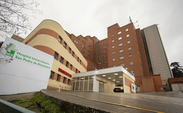 La planta de Psiquiatría está en el hospital San Pedro de Alcántara. /HOY