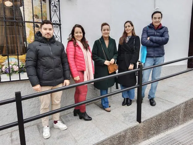 José de la Cruz, María Sánchez, VirginiaBorrallo, Ana Nava y Jesús Gumiel. / J. T. P.