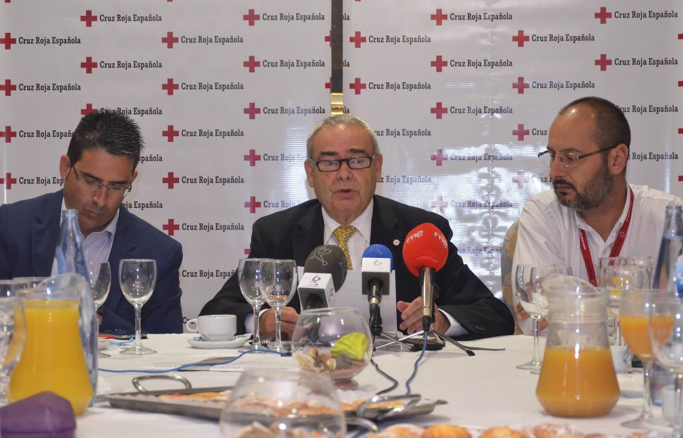 Cruz Roja ayudó a 8.000 familias el año pasado, 3.000 más que en 2012 Hoy