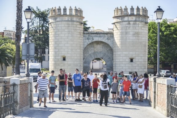 Hoy Abren Espantaperros Puerta Palma Y Las Casas Consistoriales Hoy