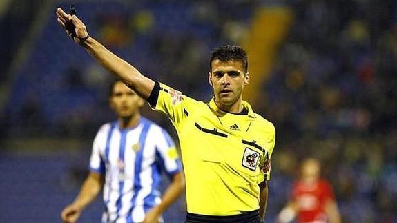 El árbitro Gil Manzano dará nombre al nuevo pabellón ...